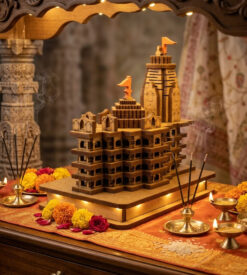 Dwarikadheesh Mandir Wooden Model – Shri Krishna Dwarka Temple Replica for Car Dashboard & Home Decor