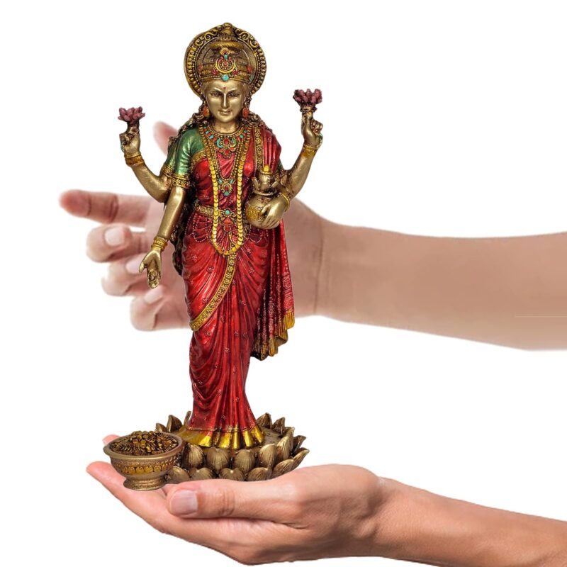Maa Lakshmi Statue